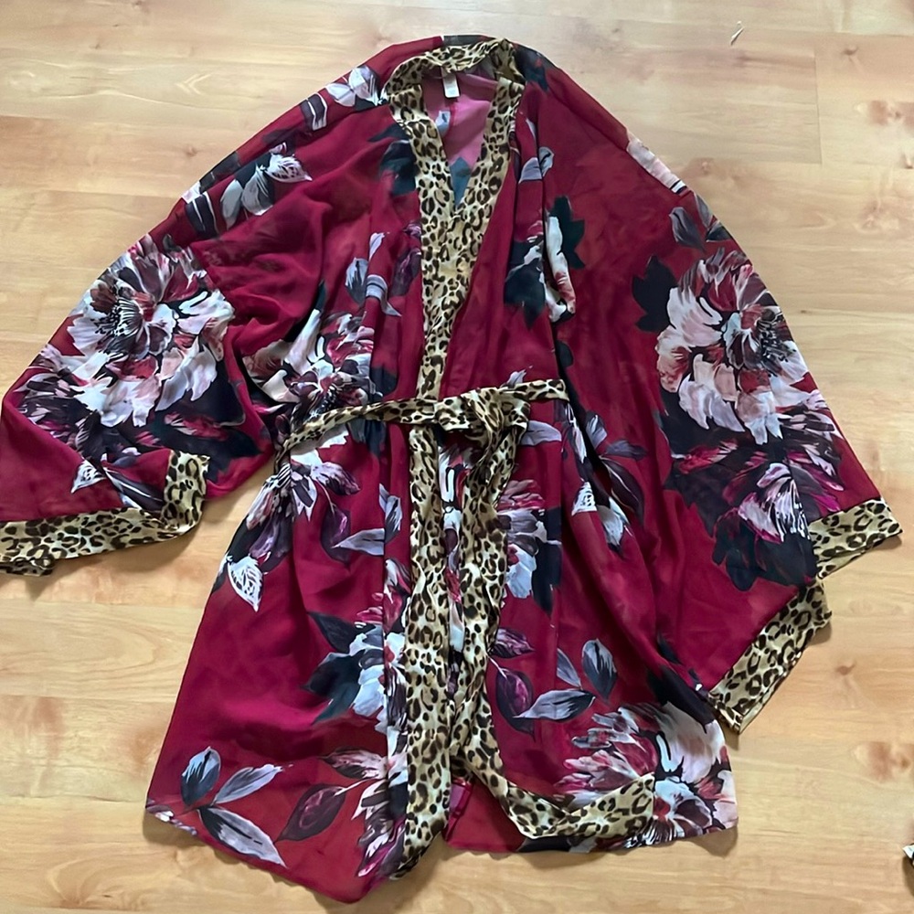 Cacique 22/24 Sheer Robe Floral Leopard / Cheetah Print Red / Burgundy